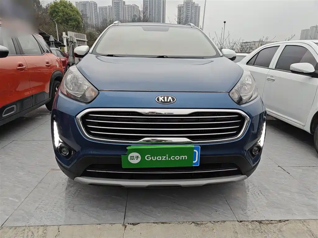 Kia KX3 2016 — фото 3