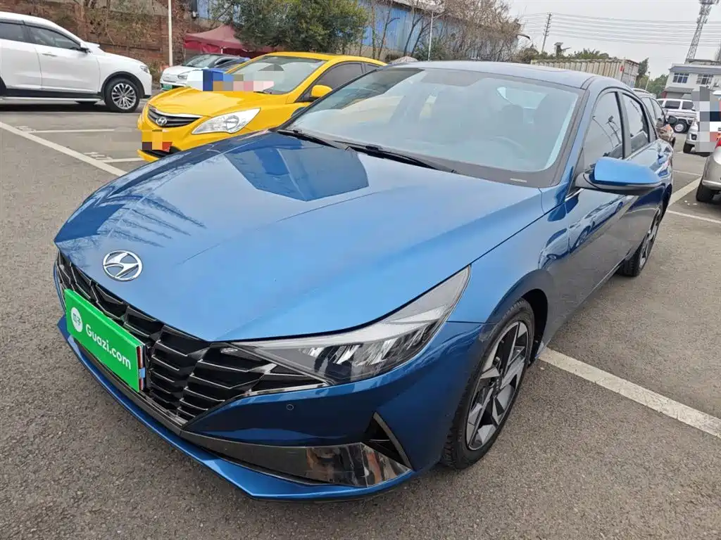Hyundai Elantra 2022 — фото 2