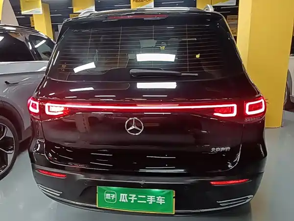 Mercedes-Benz EQB 2023