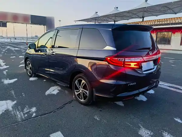 Honda Odyssey 2015