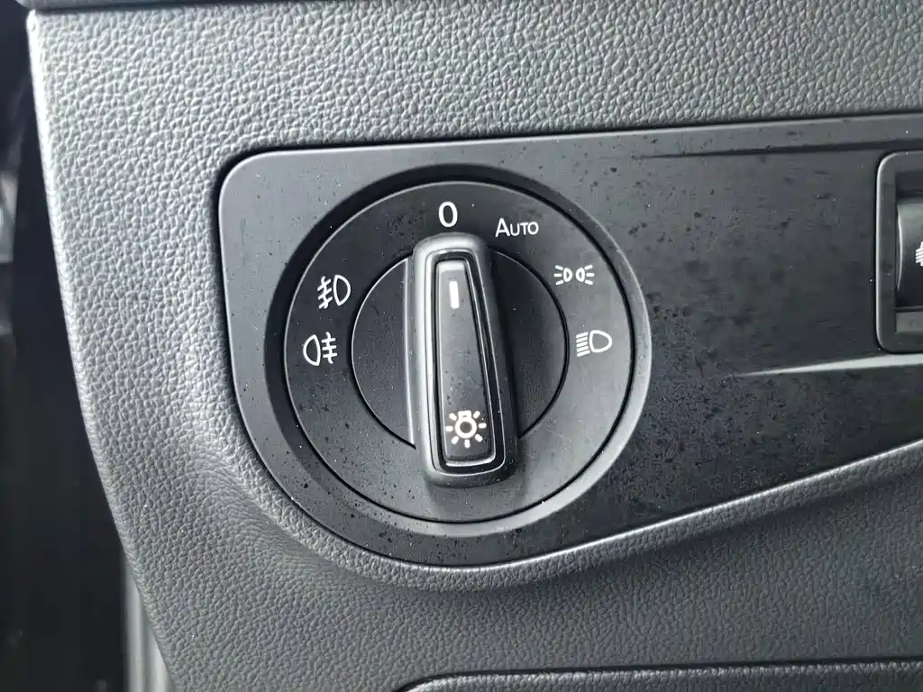 Volkswagen Tiguan L 2021 — фото 19
