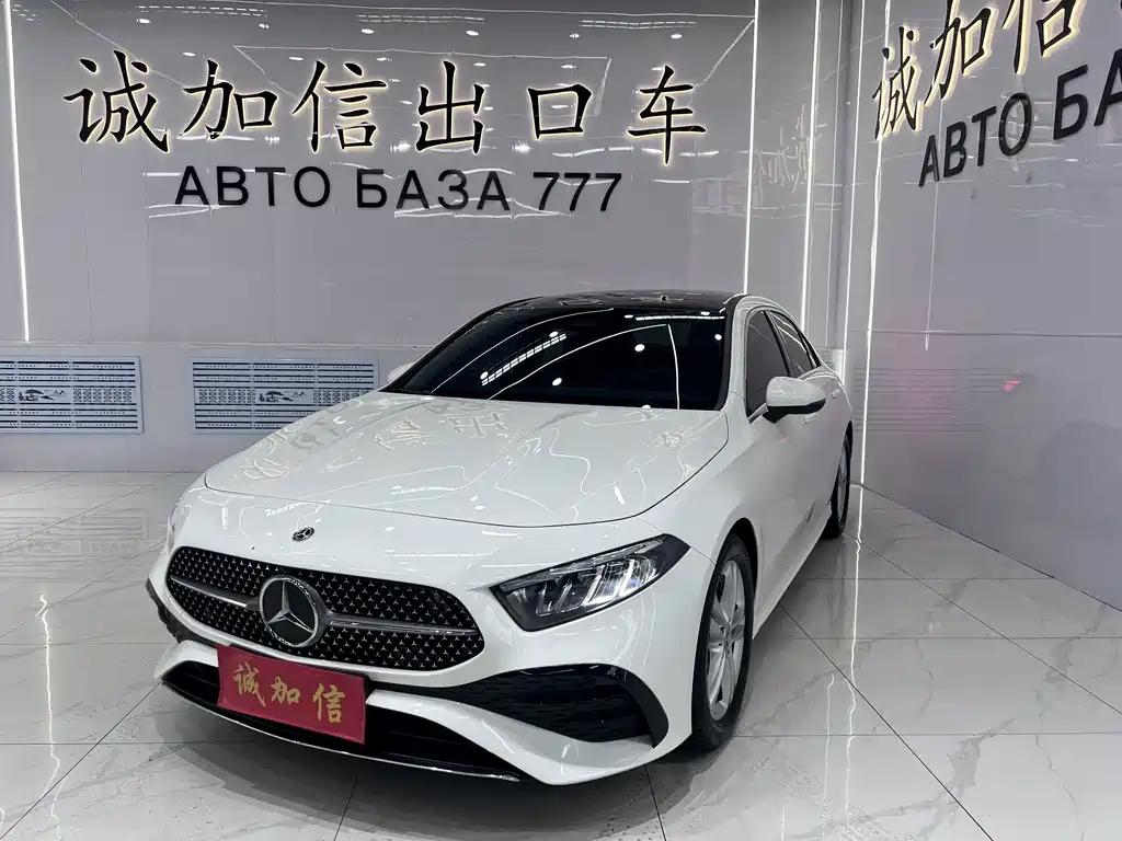 Mercedes-Benz A-Class 2024 — фото 1