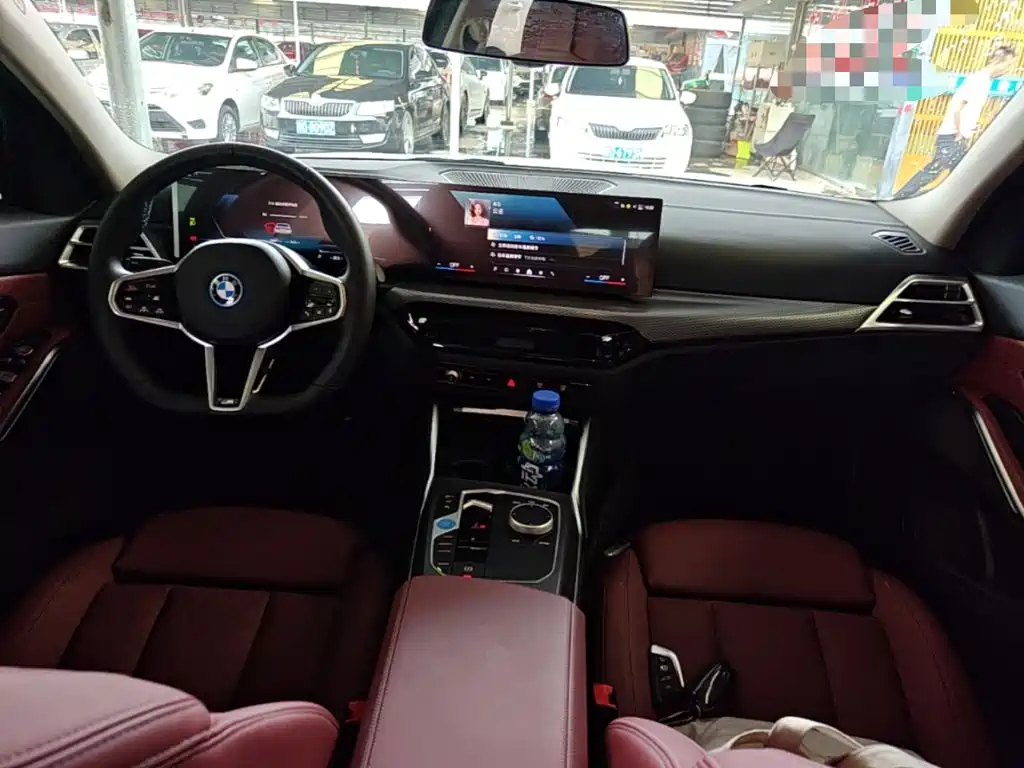BMW i3 2025 — фото 10