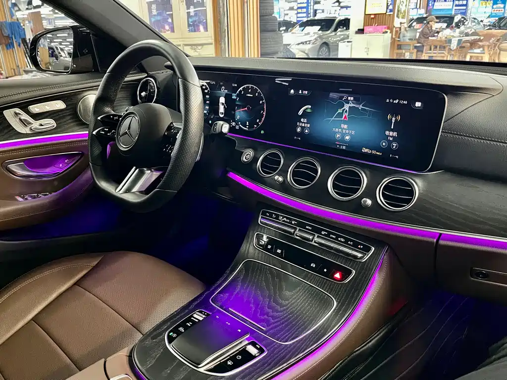 Mercedes-Benz E-Class 2021 — фото 15