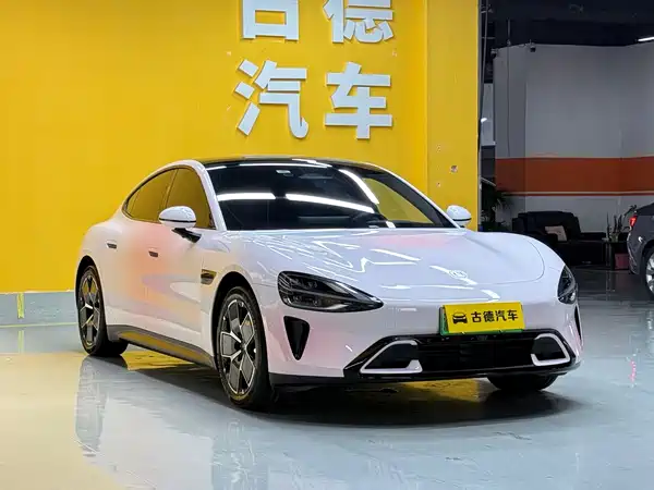 Xiaomi SU7 2024