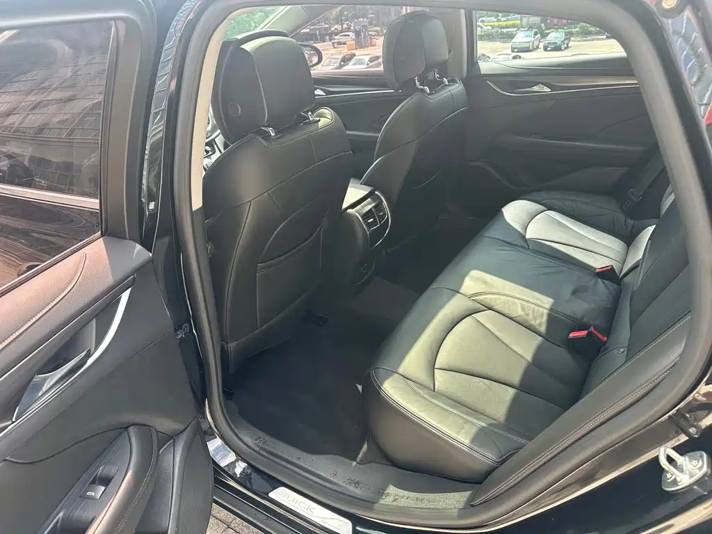 Buick LaCrosse 2018 — фото 14