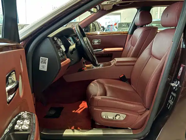 Rolls-Royce Ghost 2016
