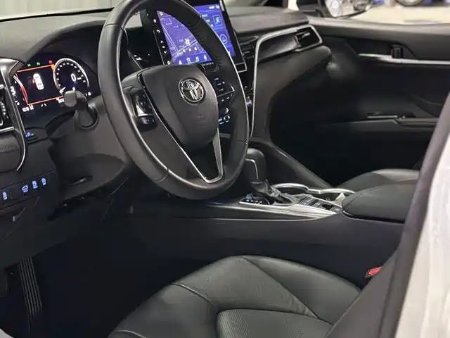 Toyota Camry 2024 — фото 15