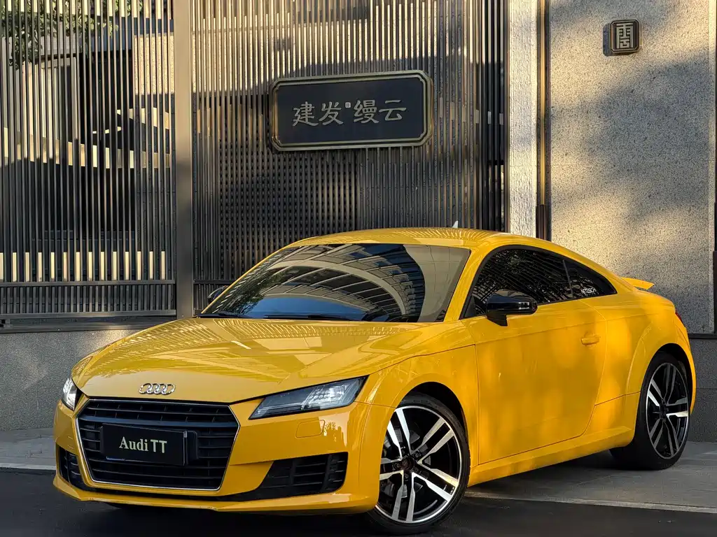 Audi TT 2015