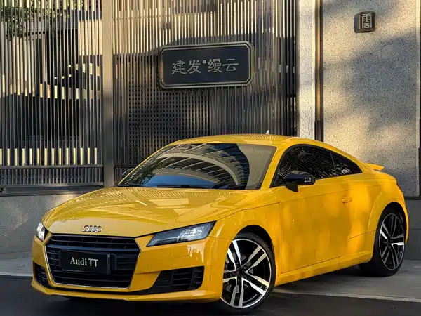 Audi TT 2015
