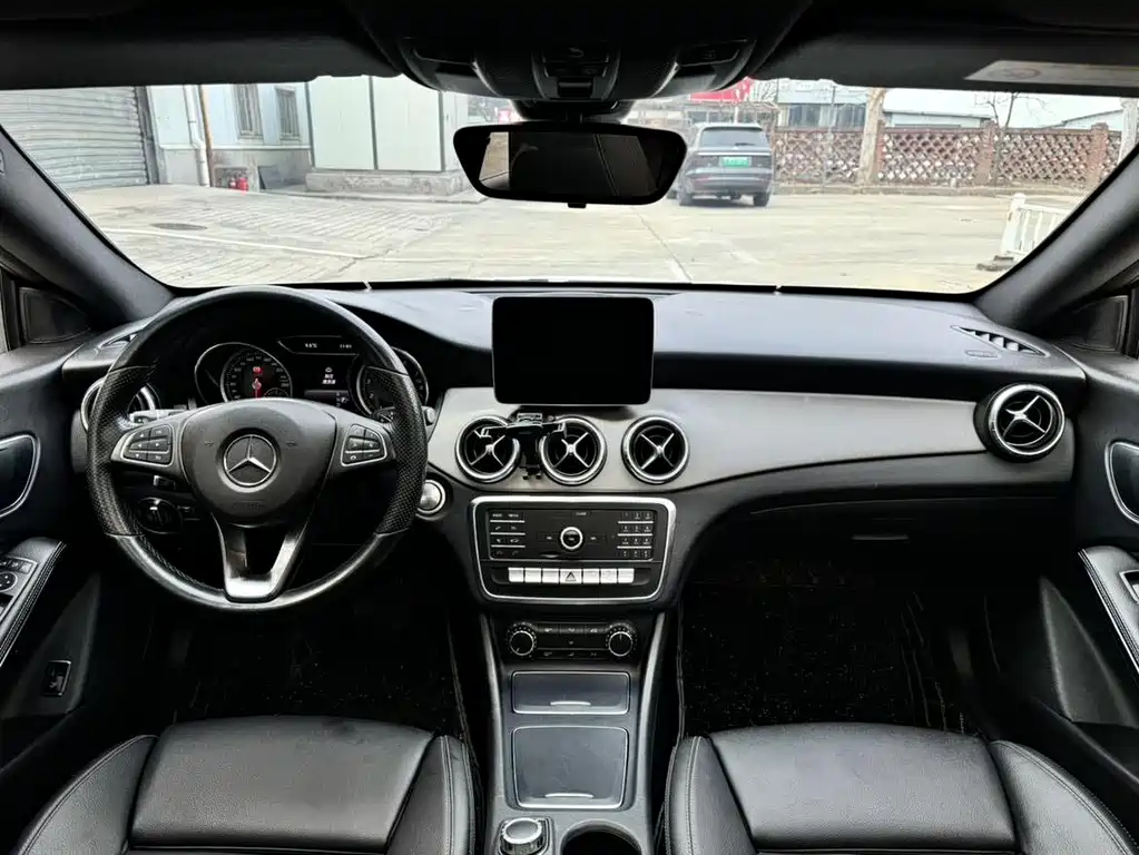 Mercedes-Benz CLA 2018 — фото 20