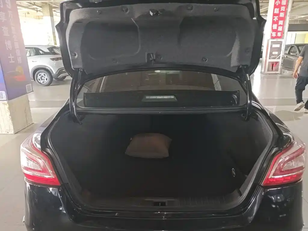 Nissan Teana 2015 — фото 19