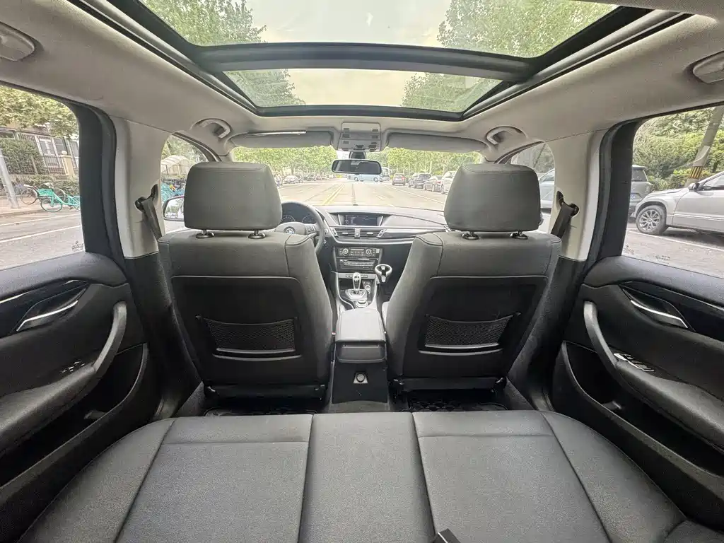 BMW X1 2016 — фото 15