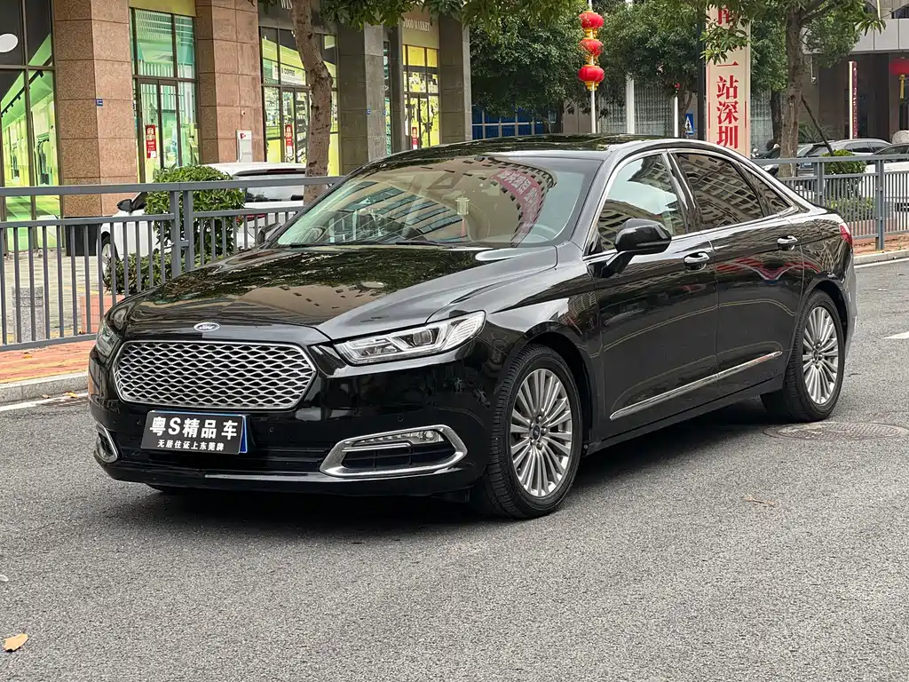Ford Taurus 2017 — фото 1