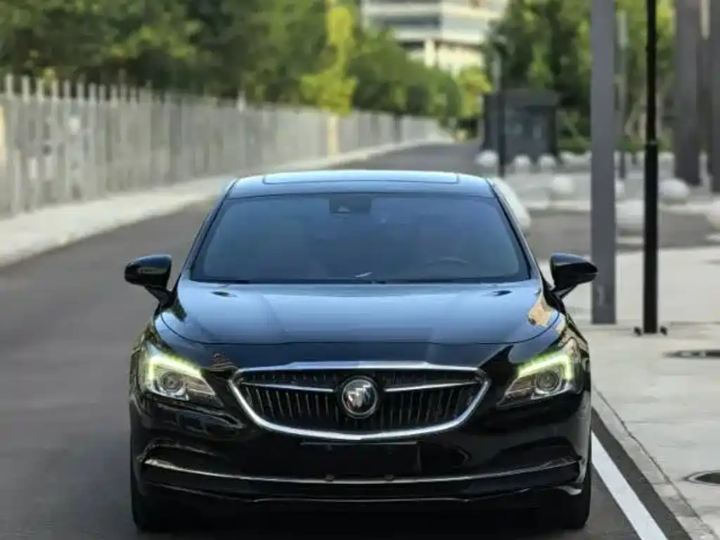 Buick LaCrosse 2016 — фото 2