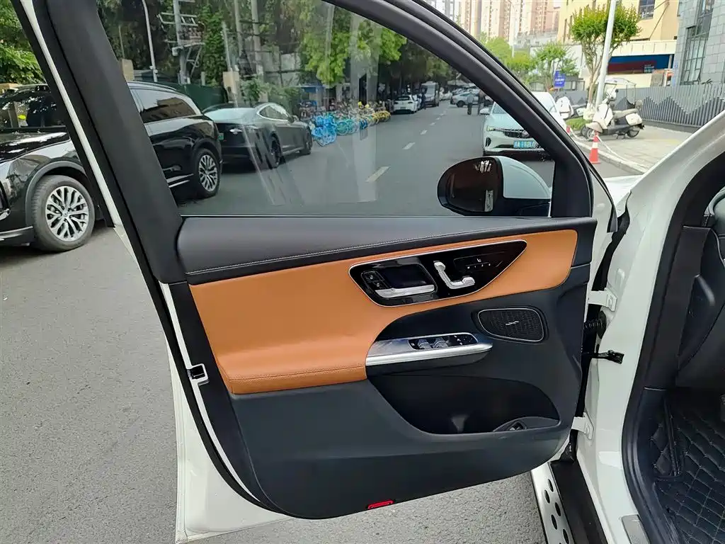 Mercedes-Benz GLC 2024