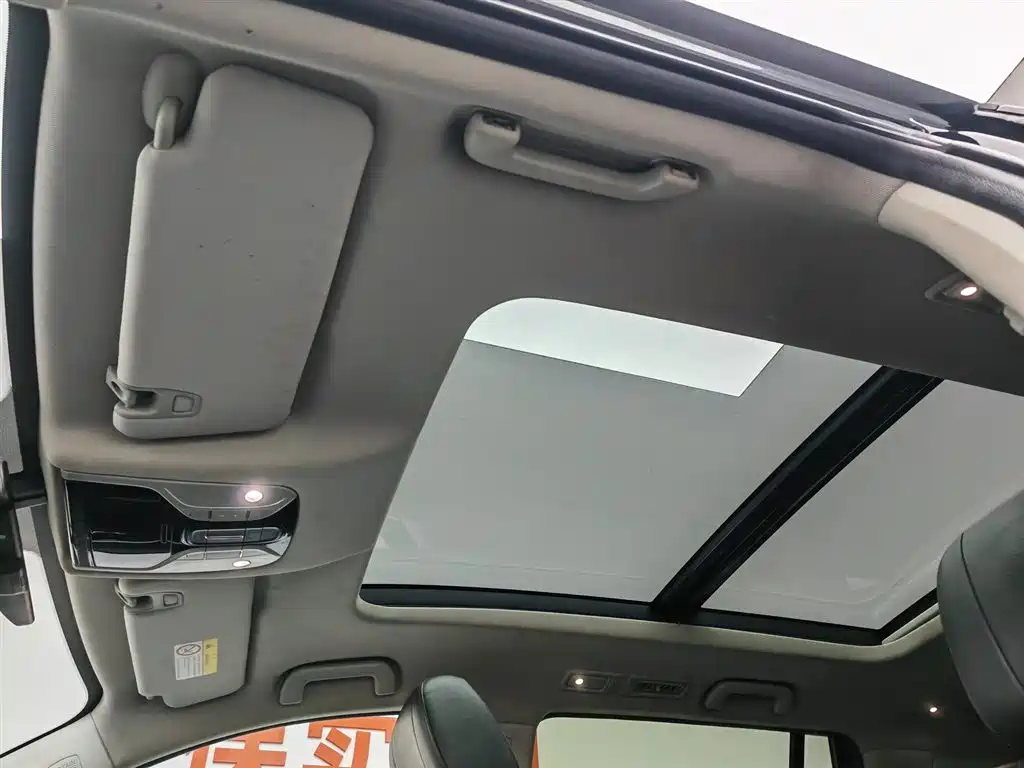 GAC Motor Trumpchi GS8 2018 — фото 14