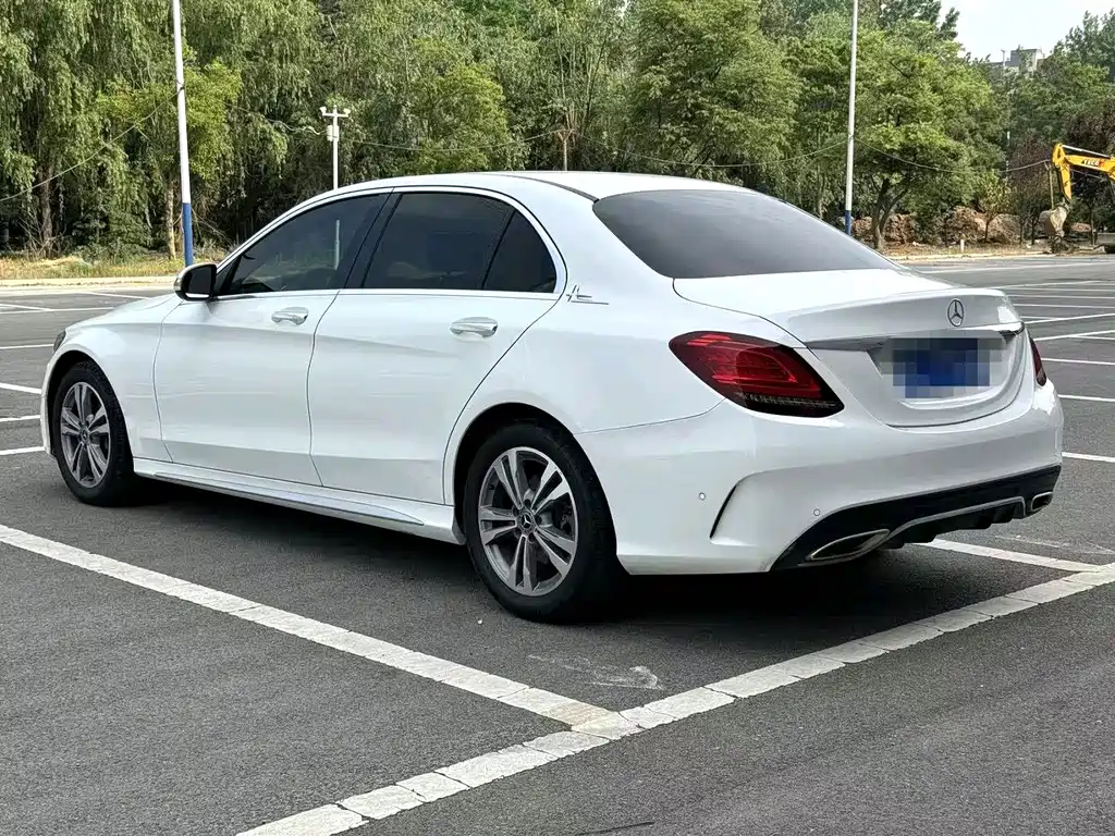 Mercedes-Benz C-Class 2019 — фото 11