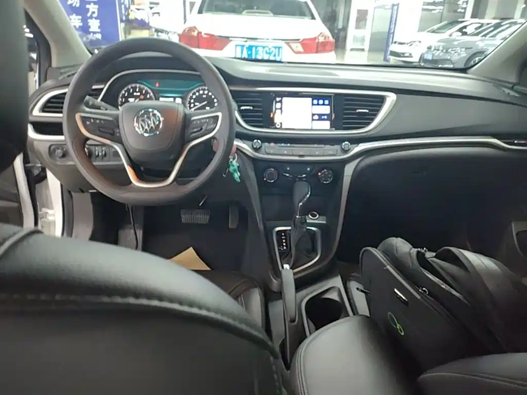 Buick Excelle 2021 — фото 10
