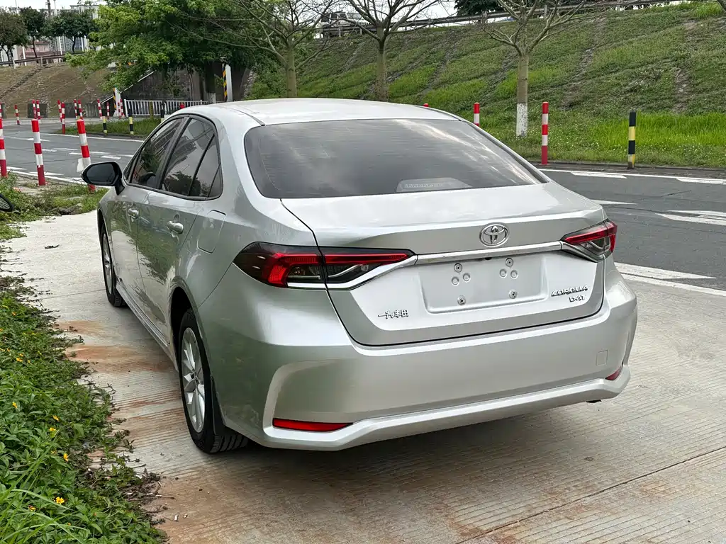 Toyota Corolla 2020 — фото 5