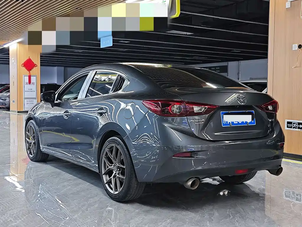 Mazda 3 Axela 2018 — фото 4