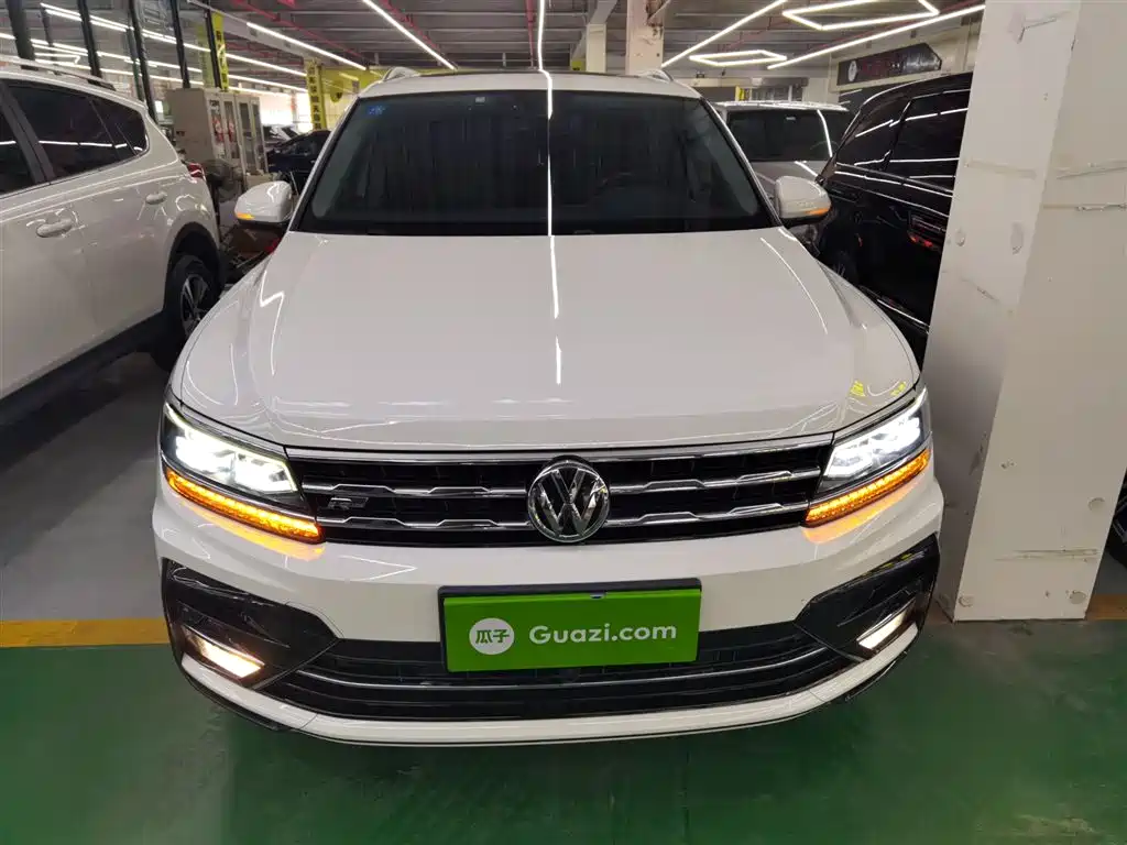 Volkswagen Tiguan L 2020 — фото 3