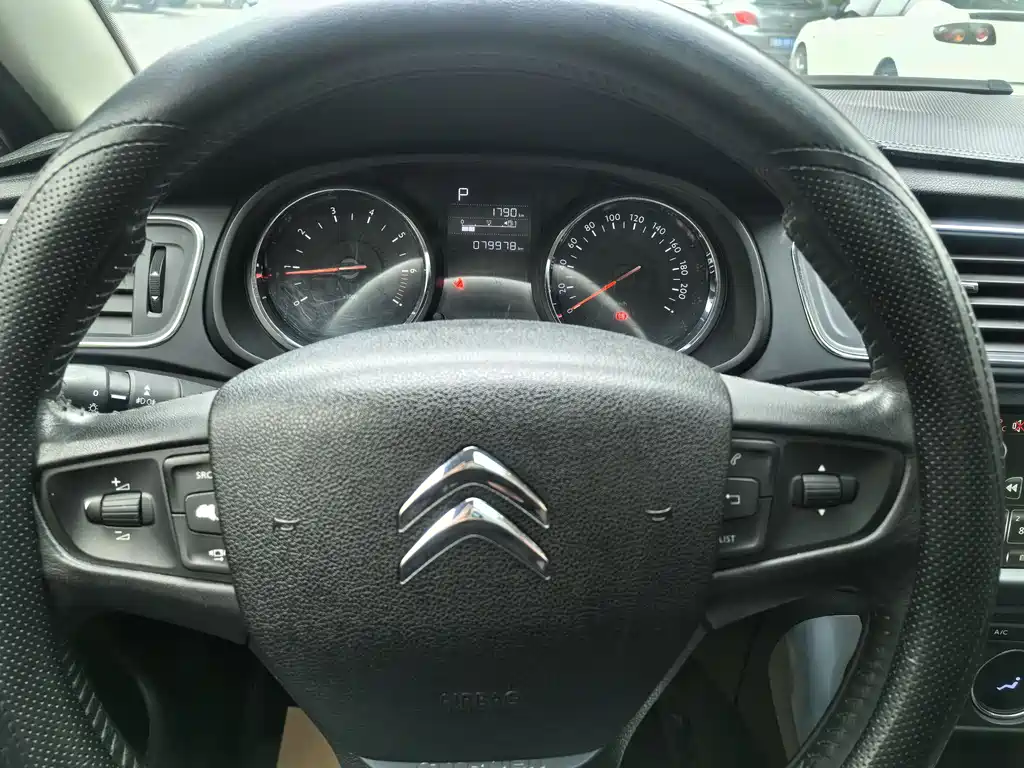 Citroen C3-XR 2015 — фото 10