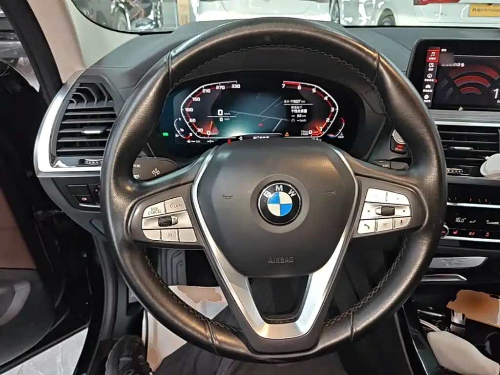 BMW X3 2020 — фото 11