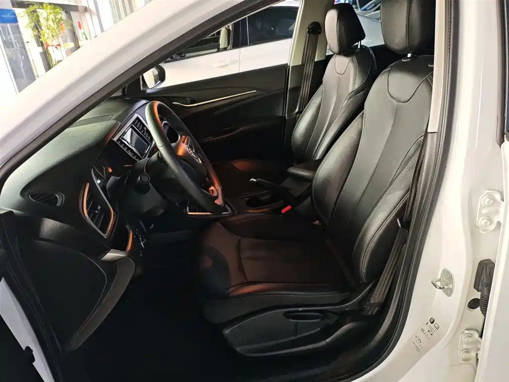 Buick Excelle 2021 — фото 15