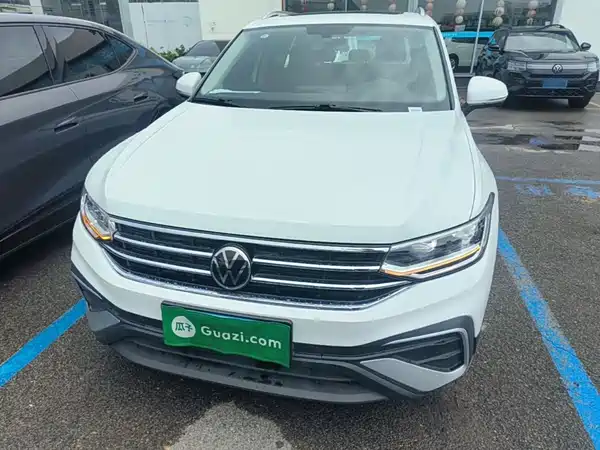 Volkswagen Tiguan L 2023