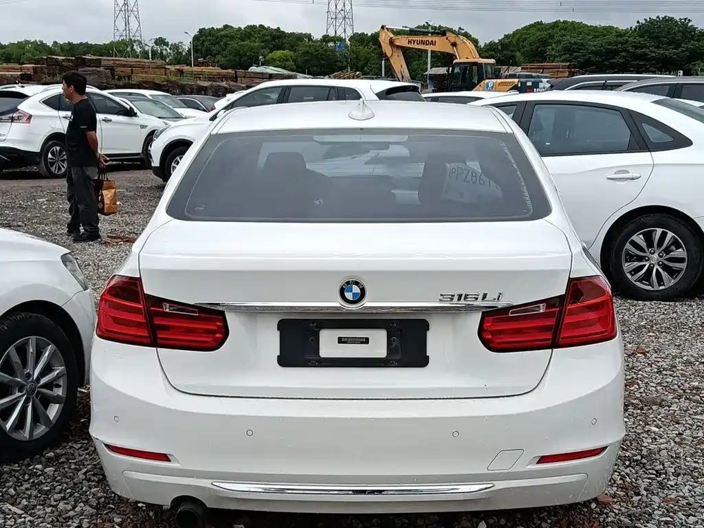 BMW 3 Series 2015 — фото 4