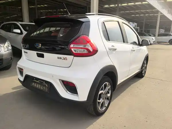 Geely Vision X1 2017