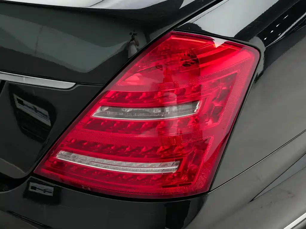 Mercedes-Benz S-Class 2011 — фото 17