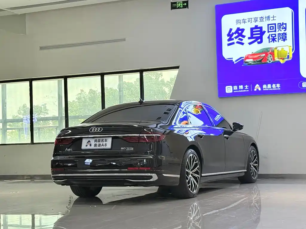 Audi A8 2023 — фото 15