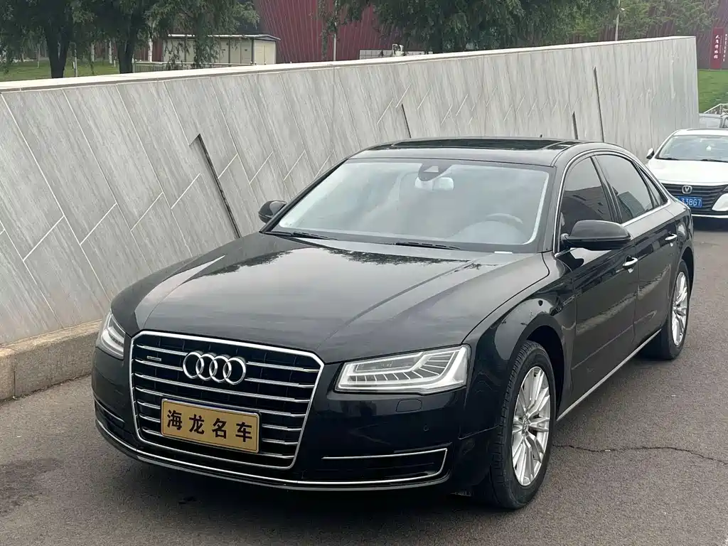 Audi A8 2016 — фото 1