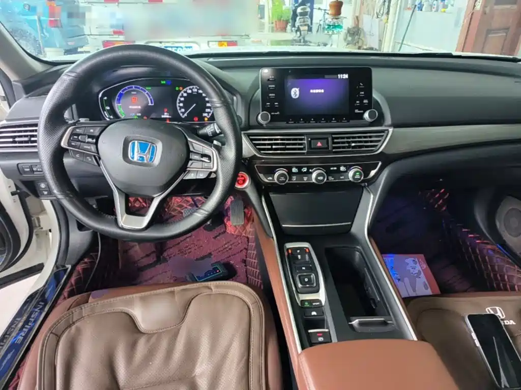 Honda Inspire 2021 — фото 10