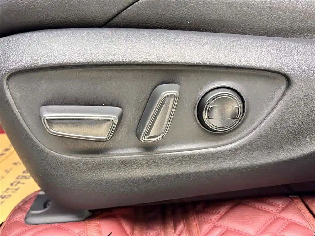Toyota Wildlander 2022 — фото 19