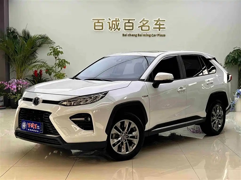 Toyota Wildlander 2022 — фото 1