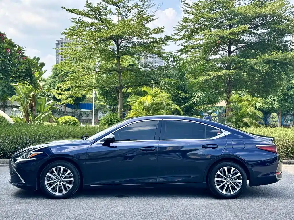 Lexus ES 2024 — фото 3