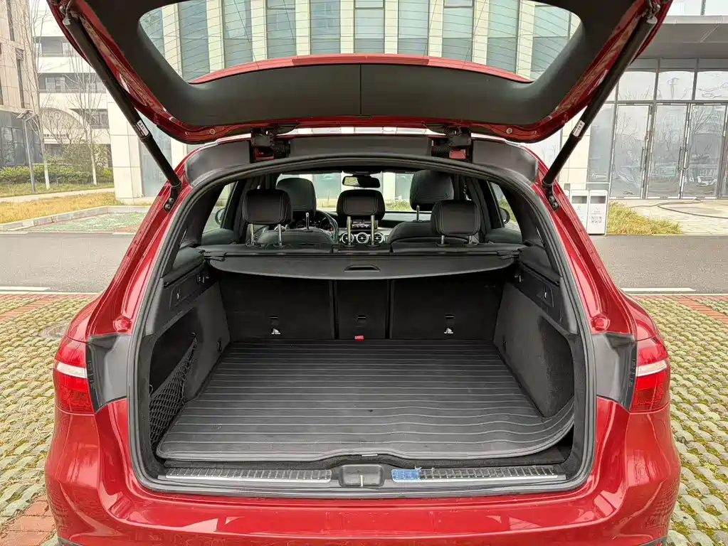 Mercedes-Benz GLC 2018 — фото 7