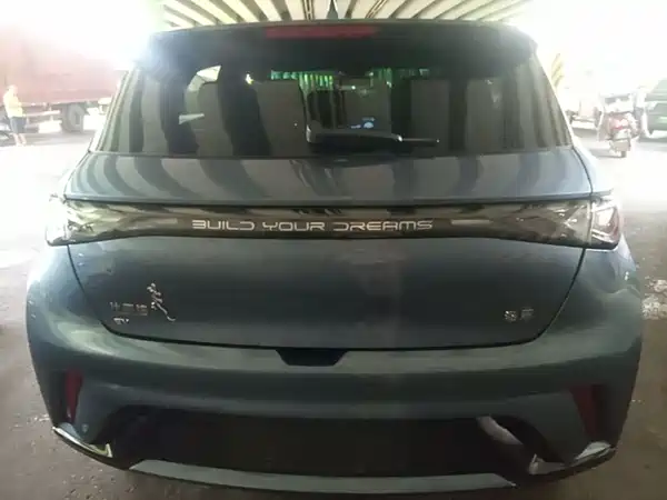 BYD Dolphin 2024