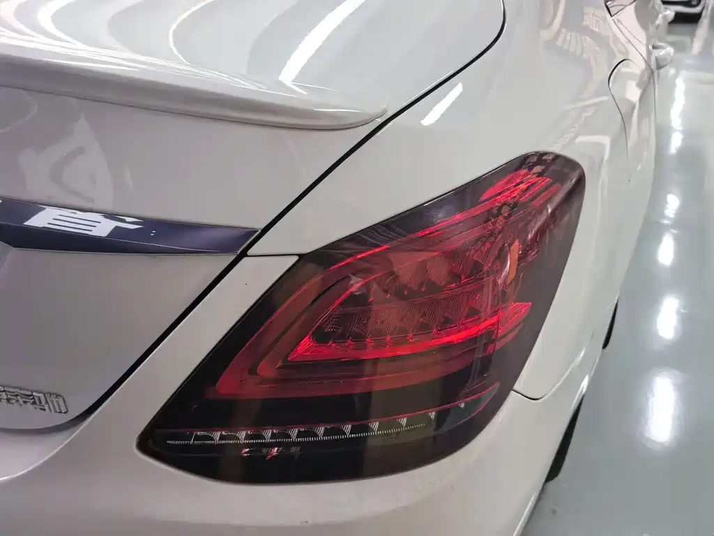 Mercedes-Benz C-Class 2021 — фото 15