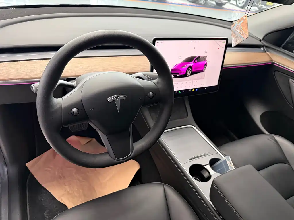 Tesla Model Y 2022 — фото 4