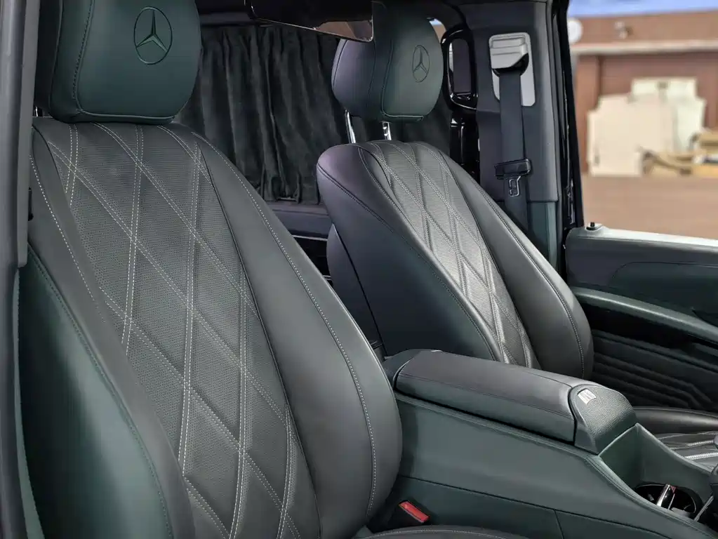 Mercedes-Benz Vito 2023 — фото 12