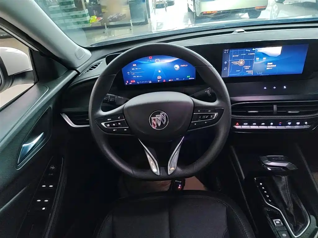 Buick Verano 2023 — фото 11