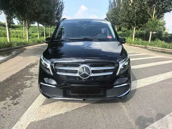 Mercedes-Benz V-Class 2023
