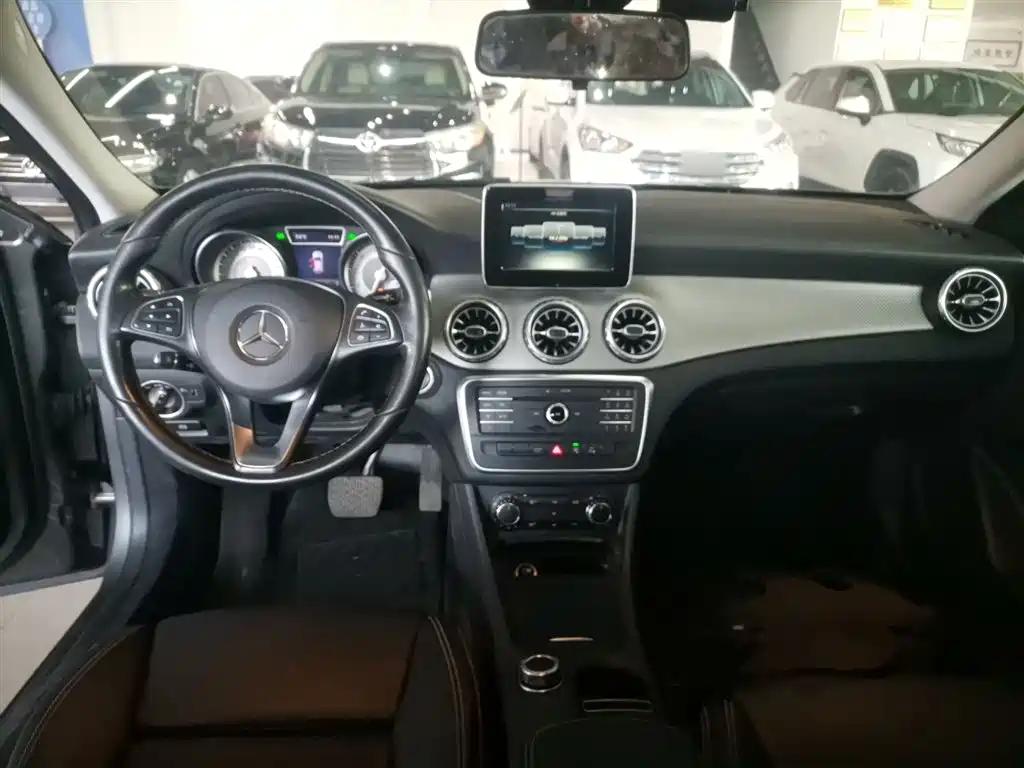 Mercedes-Benz GLA 2017 — фото 10