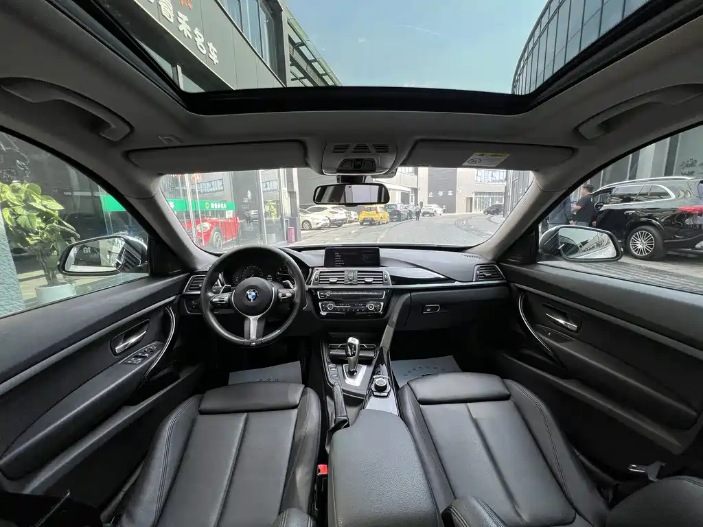 BMW 3 Series GT 2018 — фото 9