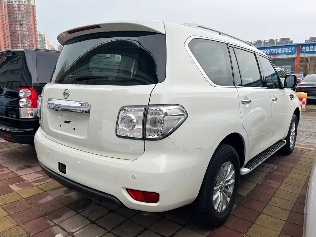 Nissan Patrol 2017 — фото 4