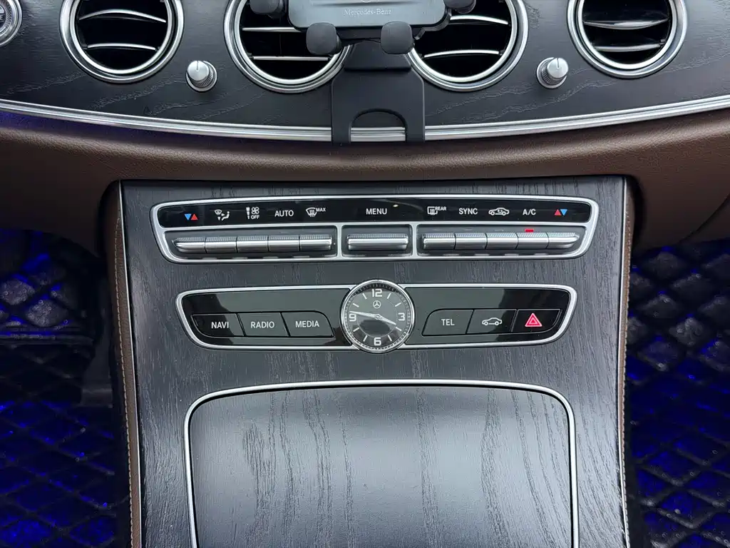 Mercedes-Benz E-Class 2018 — фото 7